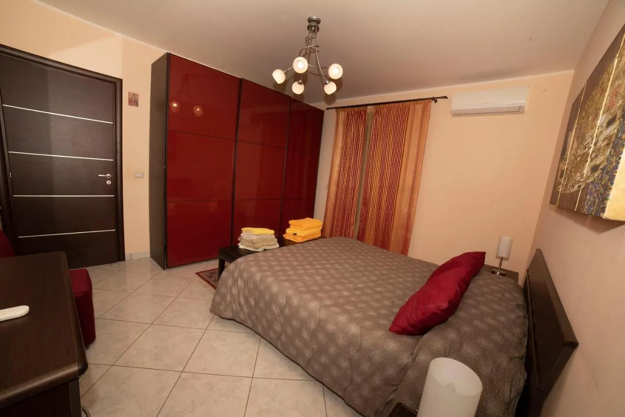 Villa Casa Rosanna Giardini Naxos 0*,  Italia